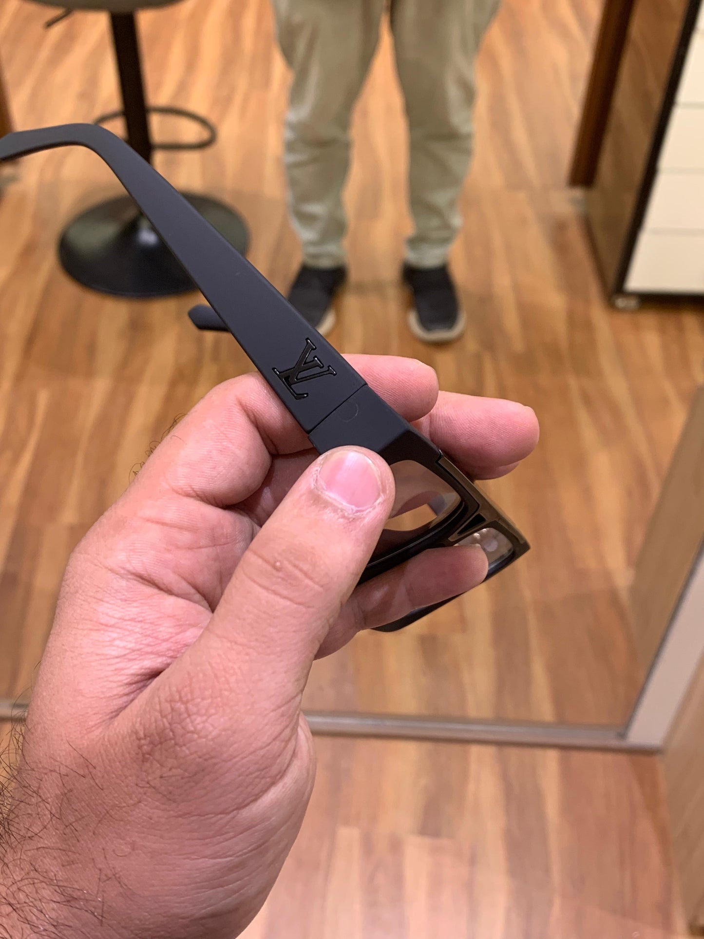 Louis Vuitton Square Evidence Black Plano (1502) Frame With Og Kit And Packing