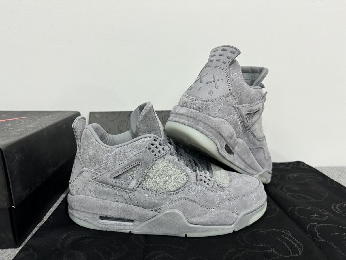NIKE AIR JORDAN RETRO 4 KAWS WITH OG BOX PACKING
