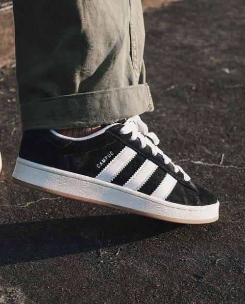 ADIDAS CAMPUS BLACK WITH OG BOX AND PACKING