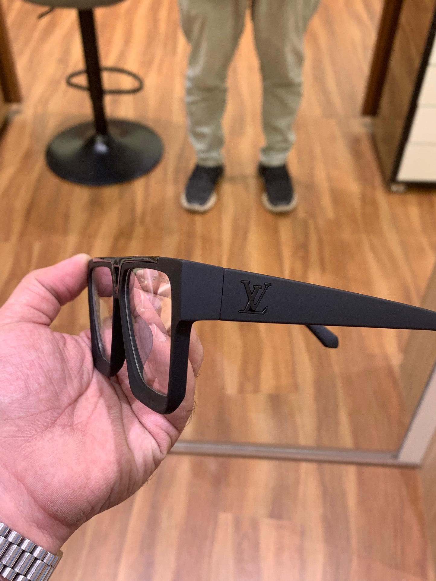 Louis Vuitton Square Evidence Black Plano (1502) Frame With Og Kit And Packing