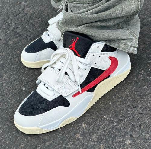 Travis Scott X Jordan Jumpman Jack Trainer Sail With Og Box and Accessories